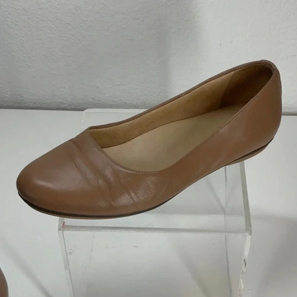 Naturalizer Maxwell Ballet Flat English Tea Leather 10 WIDE - Picture 10 of 12